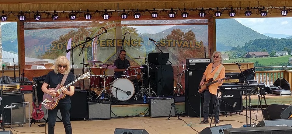 WE FESTIVAL 2019 PC BAND ON STAGE